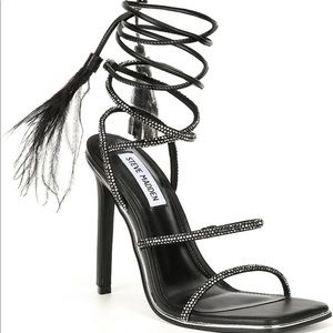 Steve Madden tie up heel